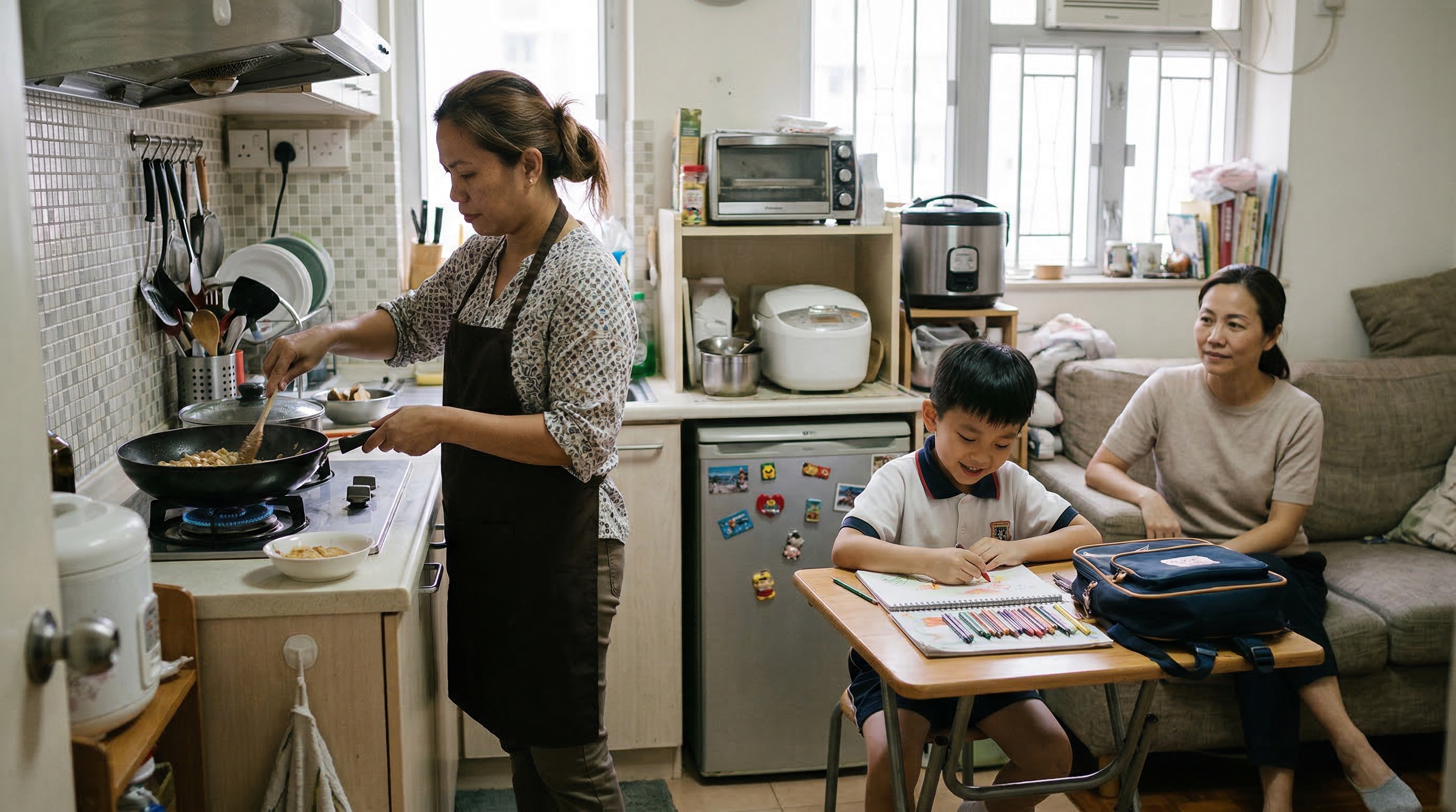 外傭在新居協助家務